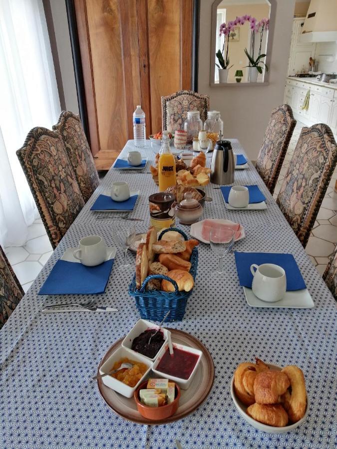 Chambre Et Table D'Hotes Villa Pomponette Nans-les-Pins Buitenkant foto